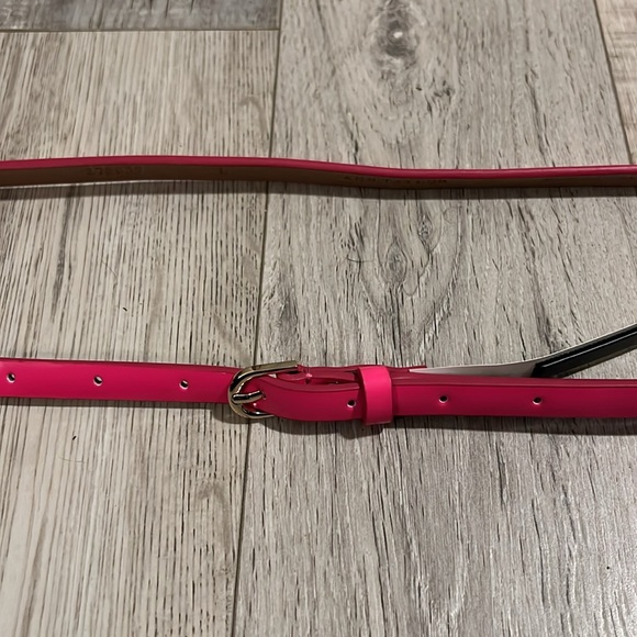 Ann Taylor Skinny Patent Leather Belt - Picture 3 of 10